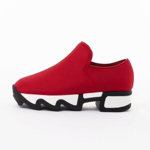 NIB IRI WES I Red Low Top Unisex Sneaker Women's Size 12 Mens Size 10.5